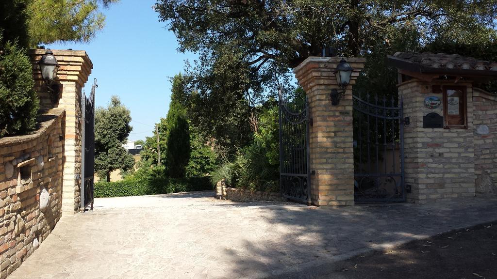 Agriturismo Col Morino Bed & Breakfast ปีเนโต ภายนอก รูปภาพ